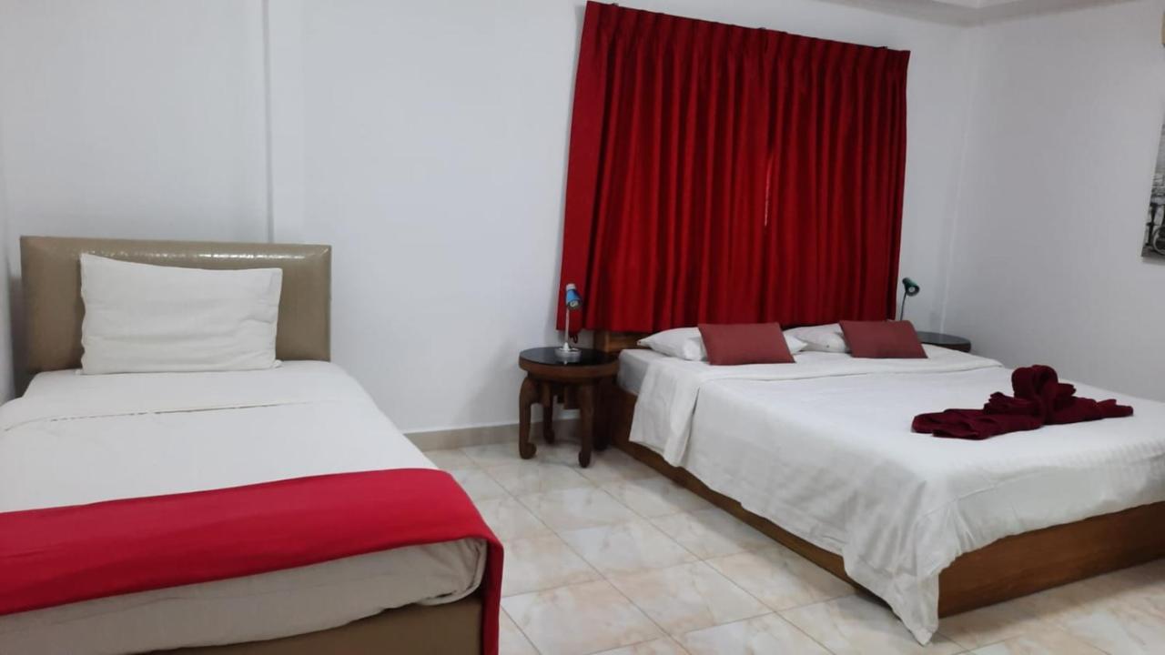 Happy Beach Jomtien Guesthouse Exterior foto